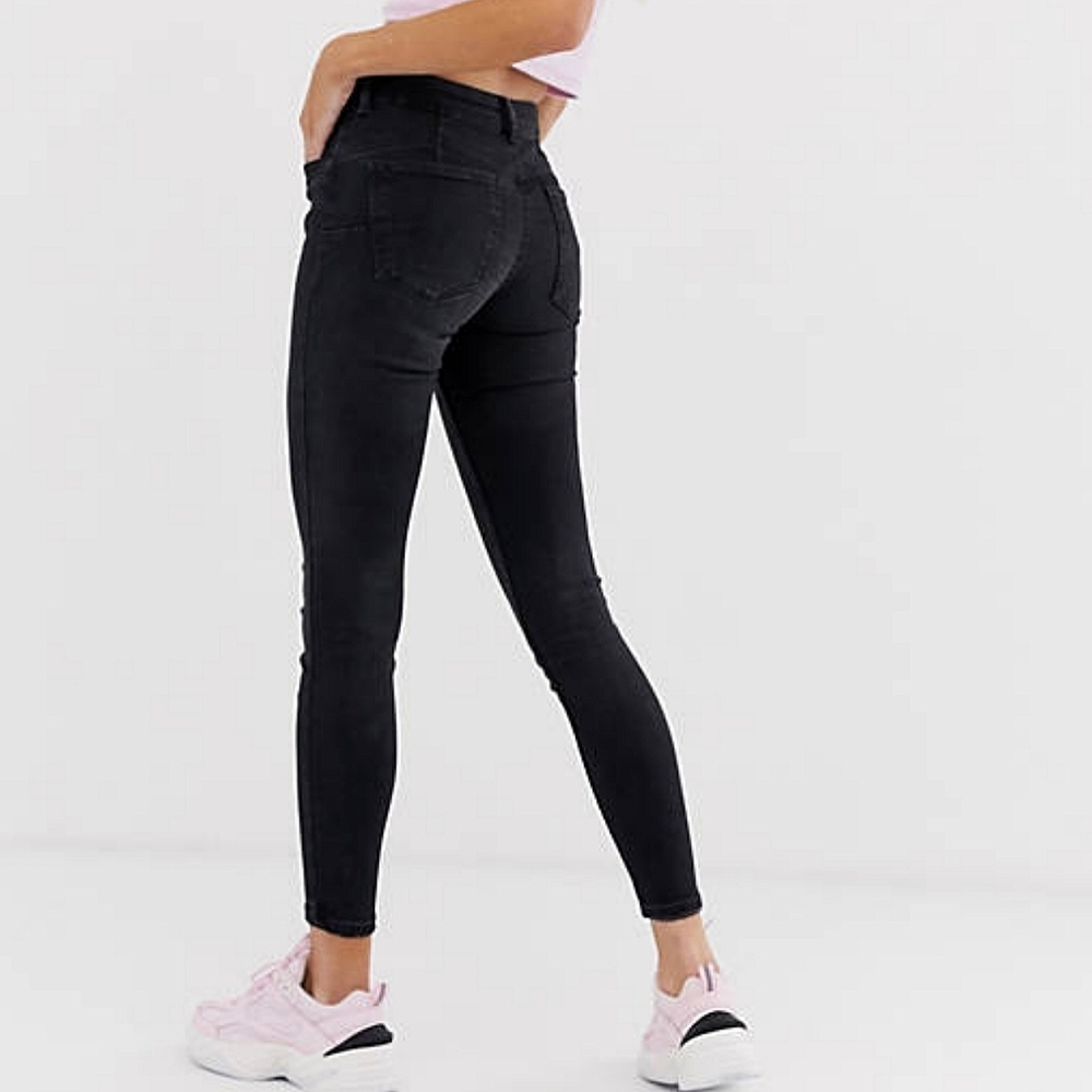 BERSHKA "Push Up" Mid Rise Jeans